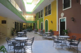 Hotel Camino Del Principe