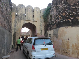 Road to the Fort on the Hill