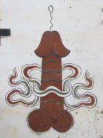 Paintings on houses in Metshina