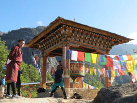 Hike to Tiger's Nest
