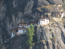 Hike to Tiger's Nest