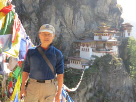 Hike to Tiger's Nest