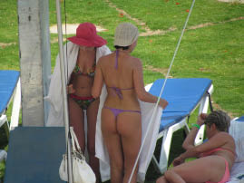 Funny little Russian people