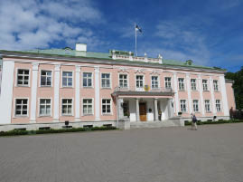 Kadriorg Palace