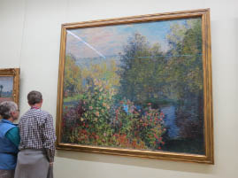 Joan and Bob study Monet’s strokes