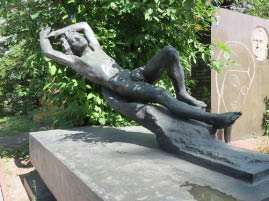 New Maiden Necropolis