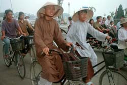 Hue Commuters